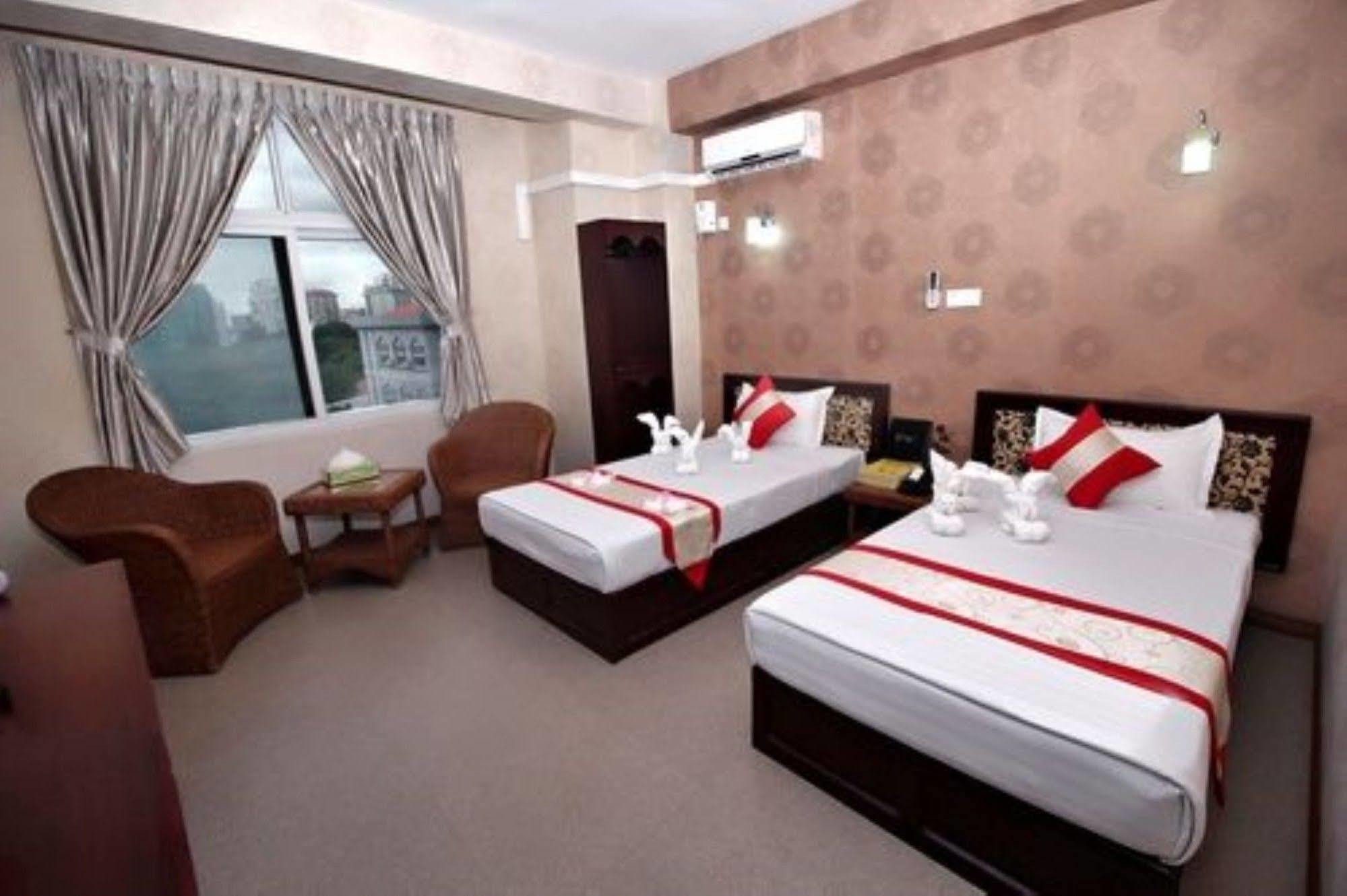Diamond Crown Hotel Gyogon Exteriör bild